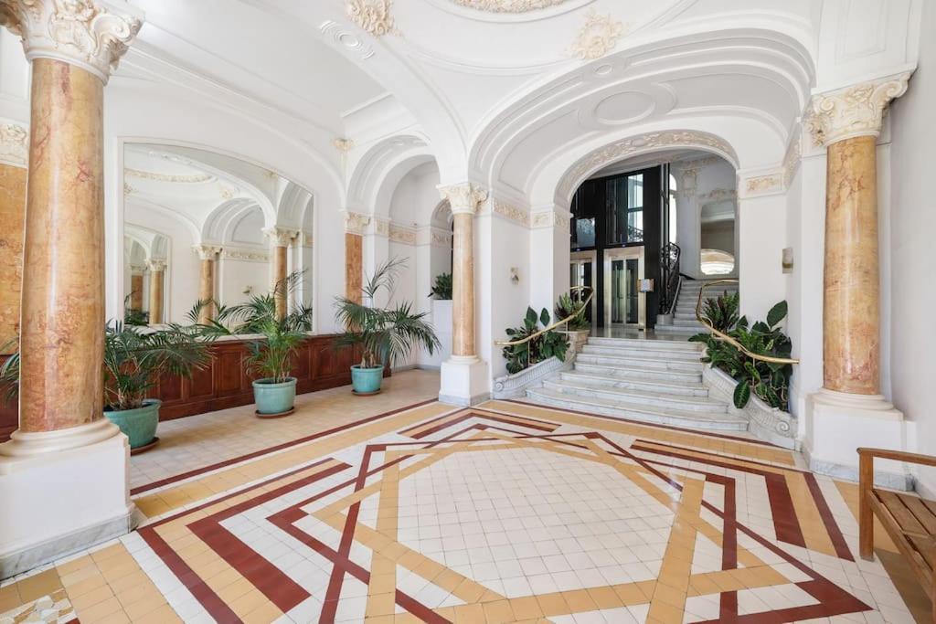 Le Winter Palace - Central - Parking Prive - Palace - Wifi Ментона Экстерьер фото